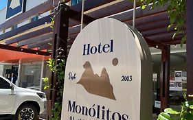 Hotel Monólitos